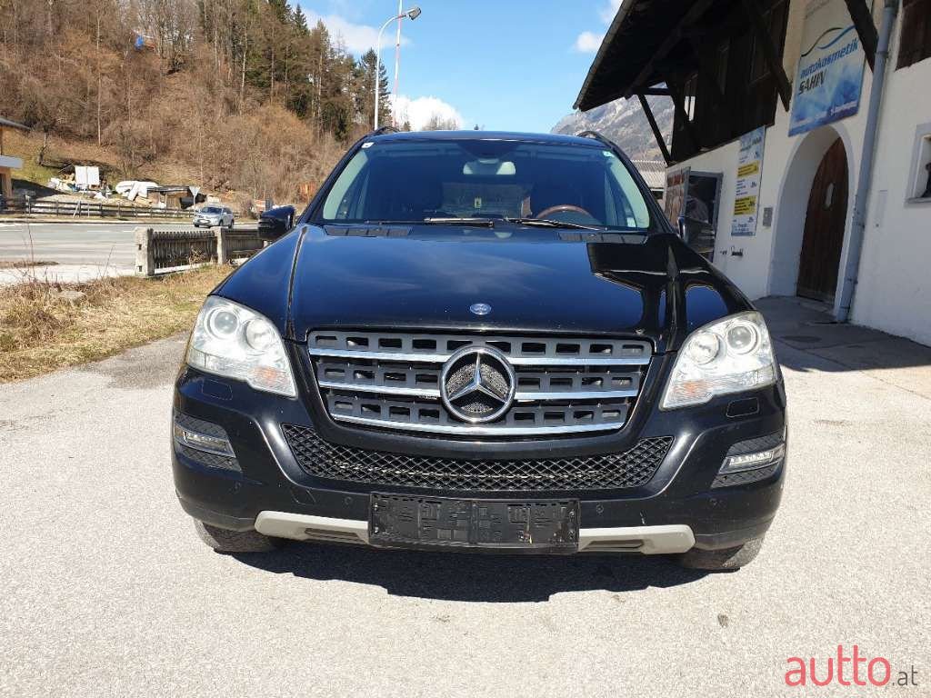 2010' Mercedes-Benz M-Klasse photo #2