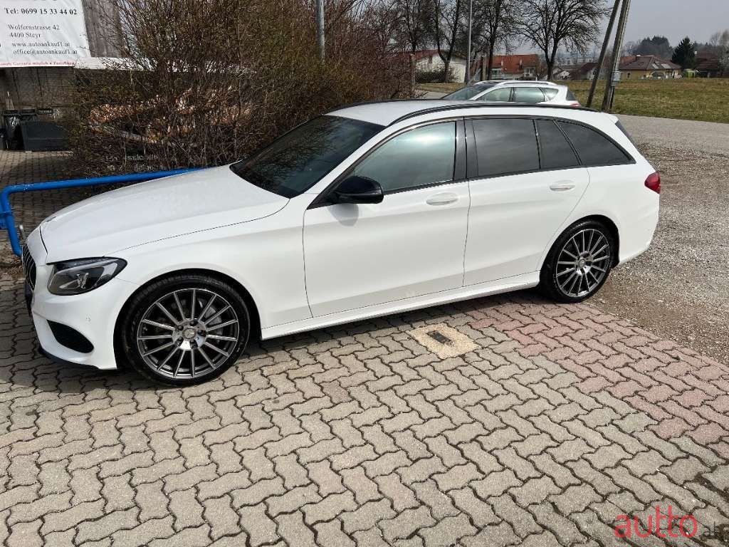 2015' Mercedes-Benz C-Klasse photo #4
