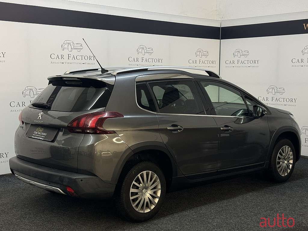 2018' Peugeot 2008 photo #6