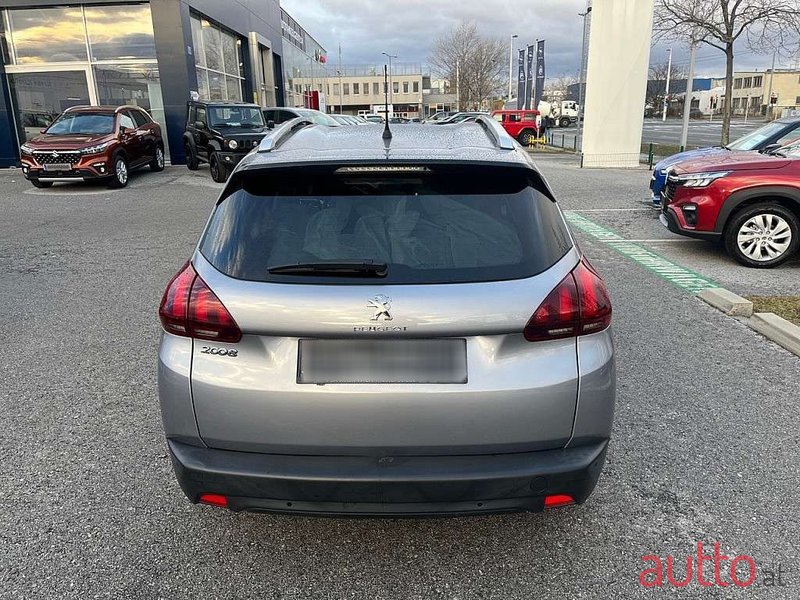 2019' Peugeot 2008 photo #6