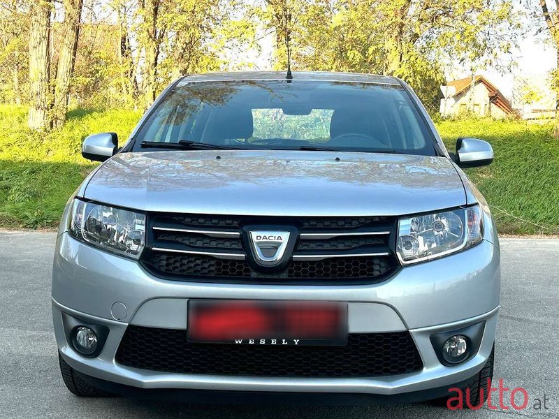 2016' Dacia Sandero photo #2