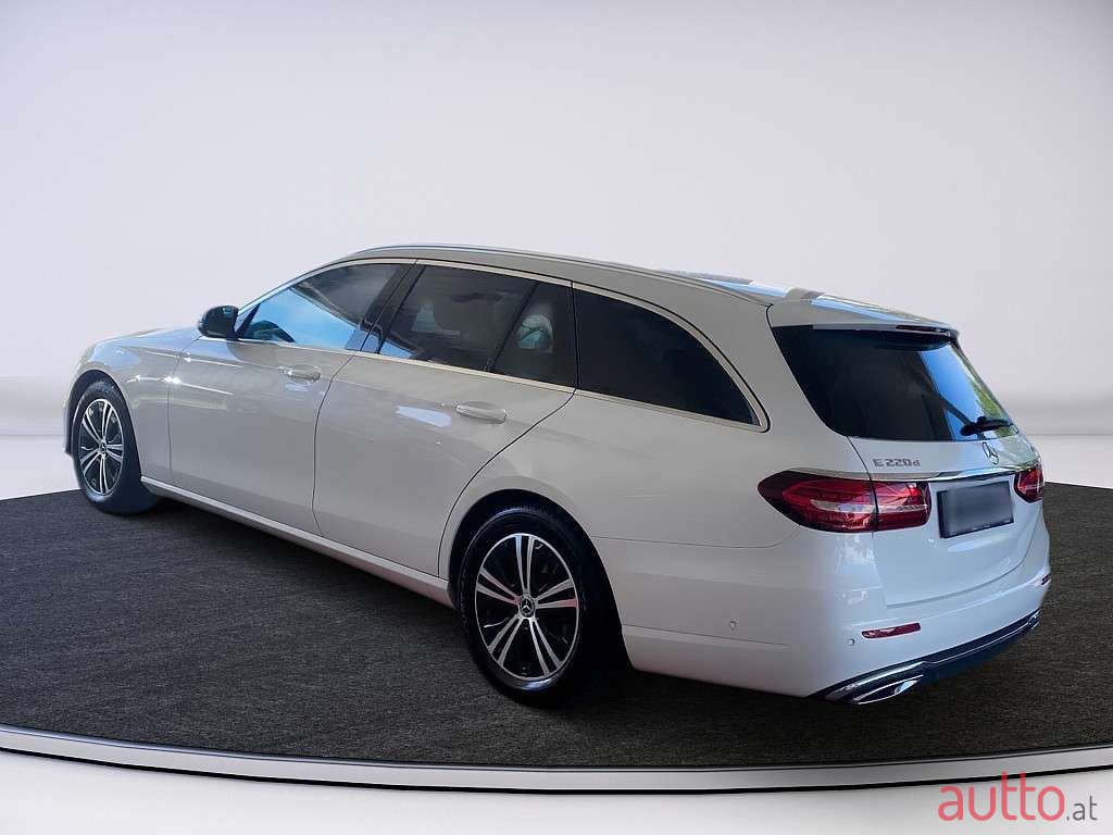 2022' Mercedes-Benz E-Klasse photo #2