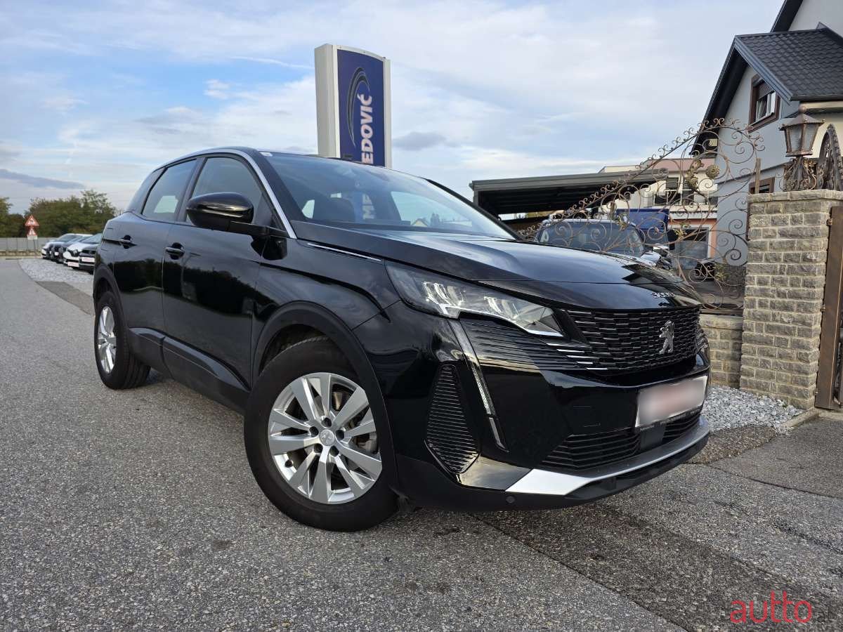 2021' Peugeot 3008 photo #2
