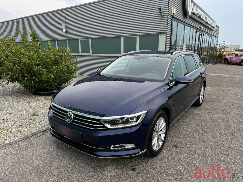 2017' Volkswagen Passat photo #1