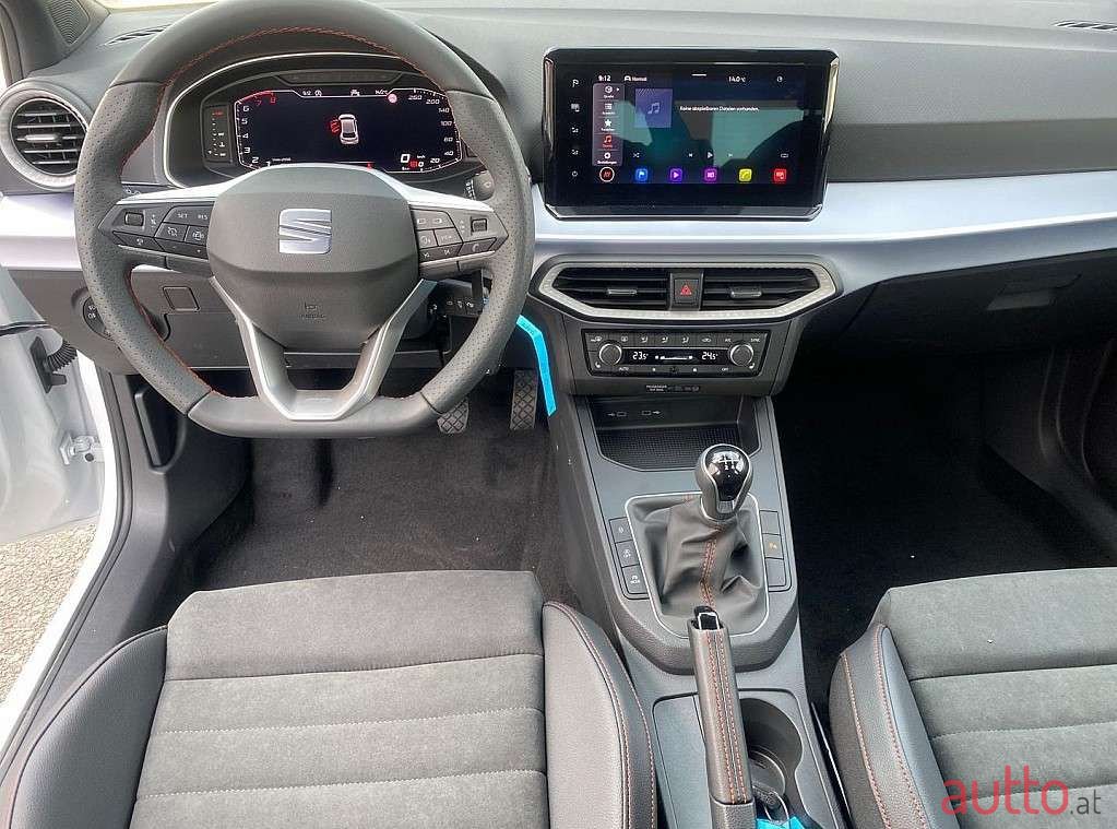 2023' SEAT Ibiza photo #3