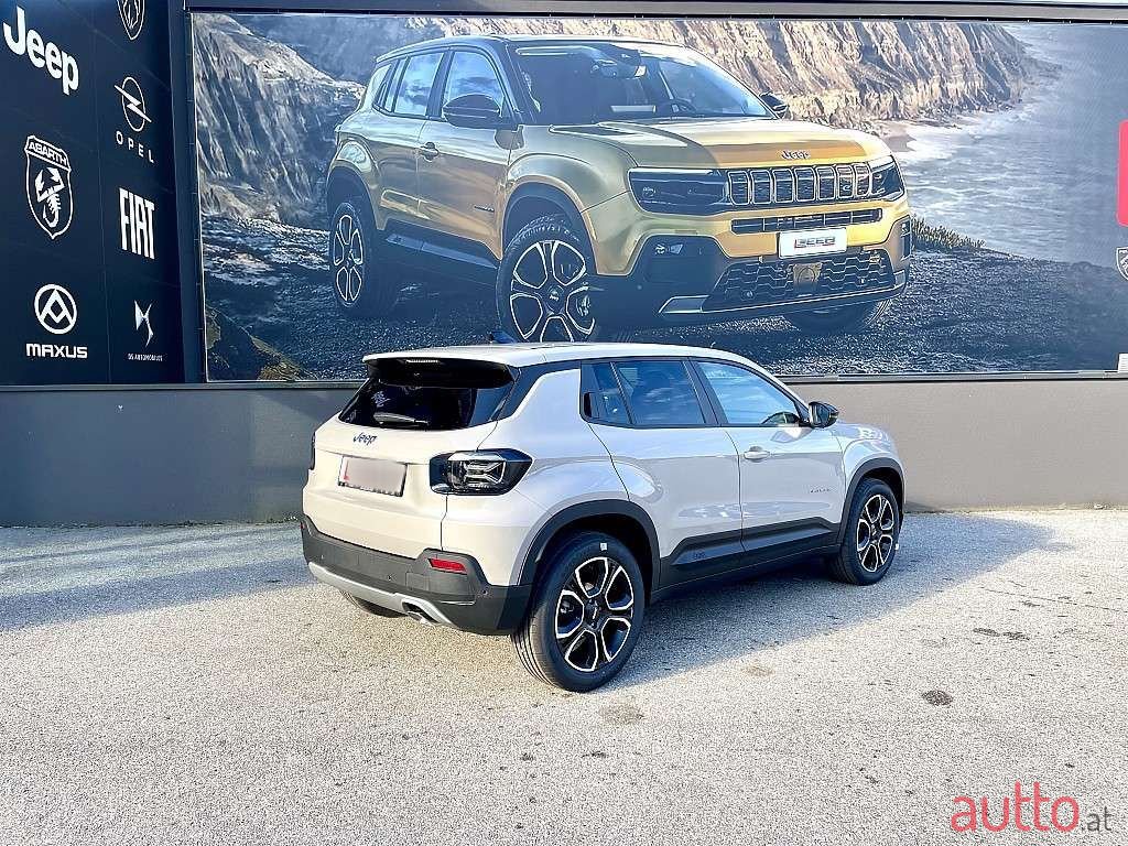 2023' Jeep Avenger photo #4