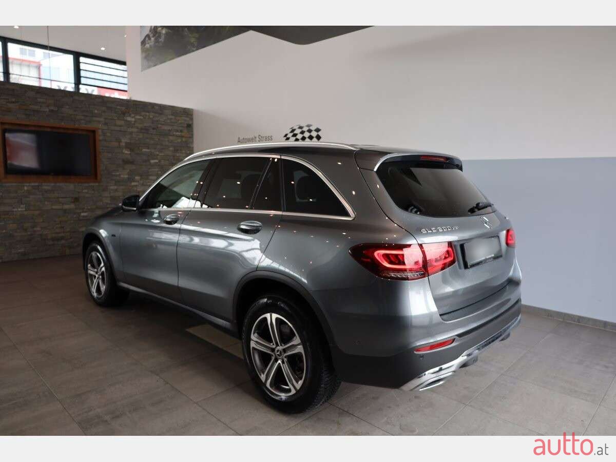 2022' Mercedes-Benz Glc-Klasse photo #3