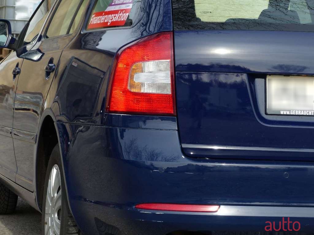 2011' Skoda Octavia photo #6