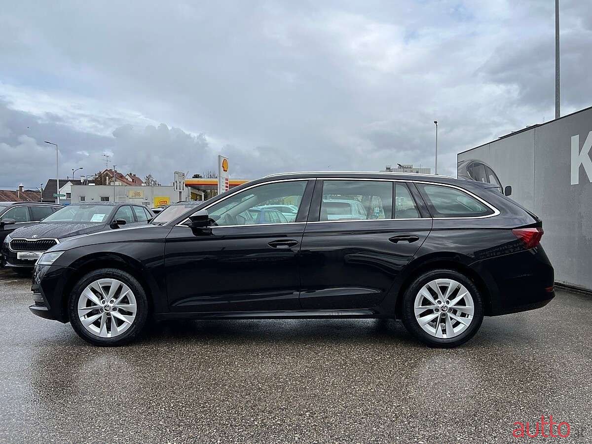 2022' Skoda Octavia photo #6