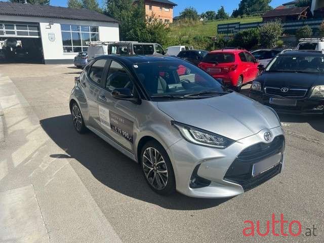 2024' Toyota Yaris photo #4