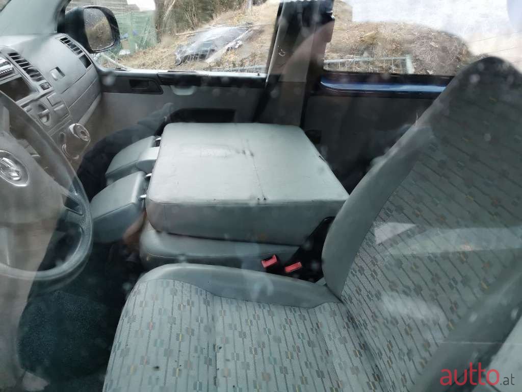 2010' Volkswagen T5 photo #4