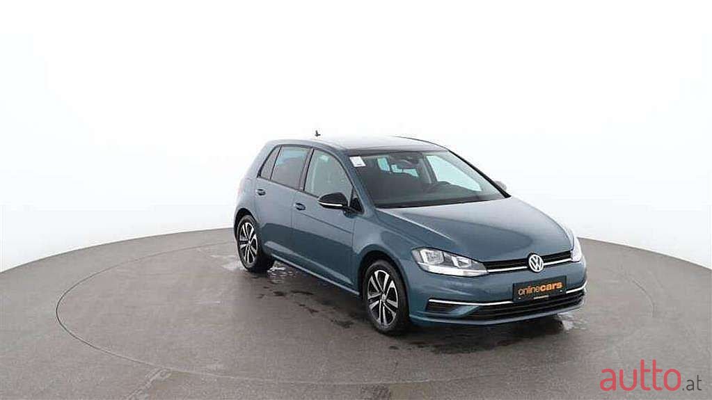 2019' Volkswagen Golf photo #6