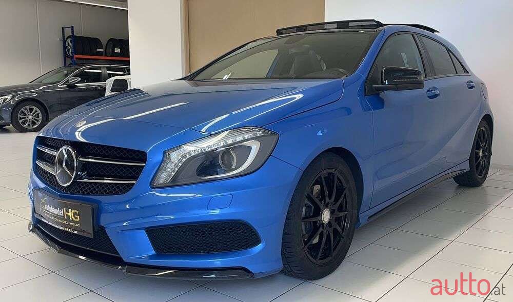 2012' Mercedes-Benz A-Klasse photo #3