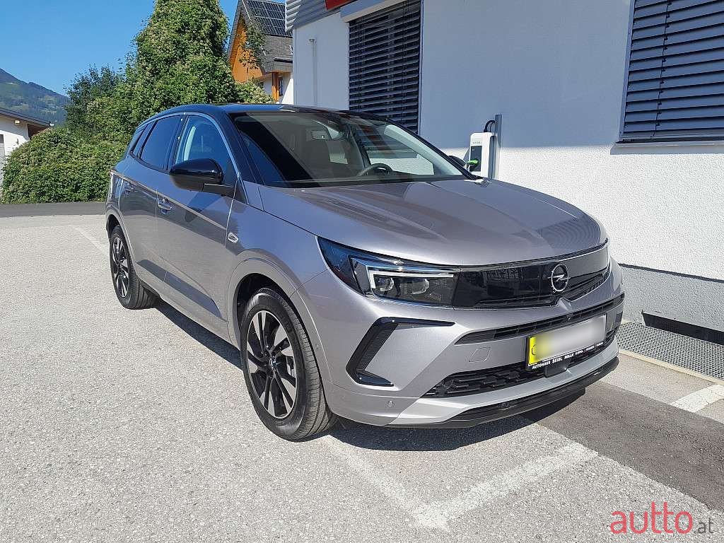 2023' Opel Grandland X photo #5