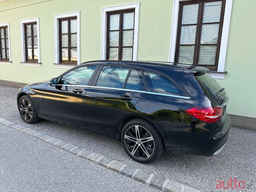 2016' Mercedes-Benz C-Klasse photo #5