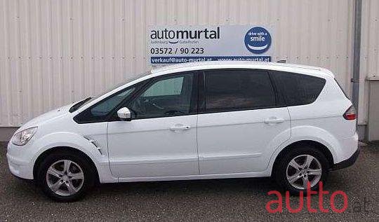 2009' Ford S-Max photo #1