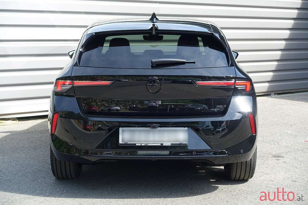 2022' Opel Astra photo #5