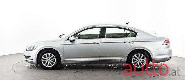 2016' Volkswagen Passat photo #1