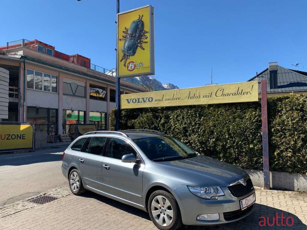 2012' Skoda Superb photo #1