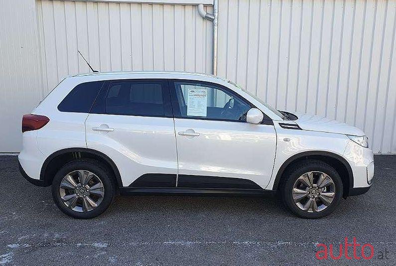 2019' Suzuki Vitara photo #1