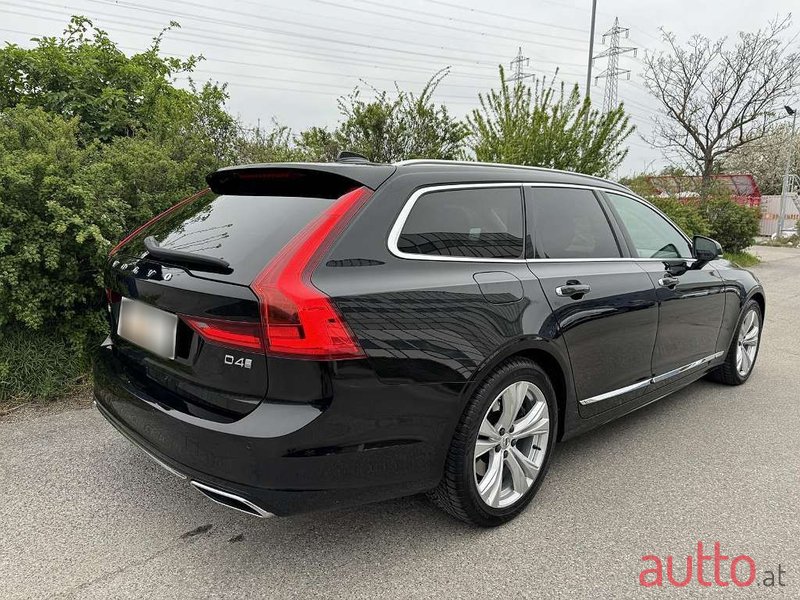 2020' Volvo V90 photo #3