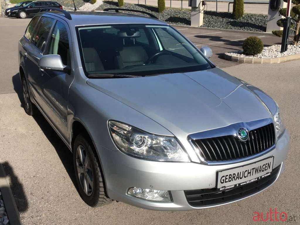 2013' Skoda Octavia photo #4
