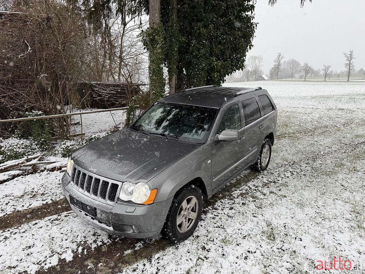 2008' Jeep Grand Cherokee photo #1