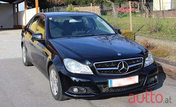 2012' Mercedes-Benz C-Klasse photo #1