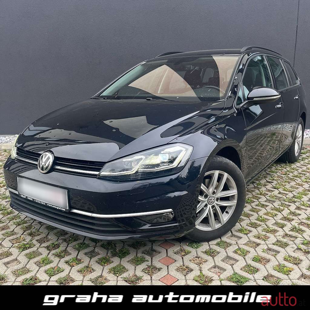 2019' Volkswagen Golf photo #1