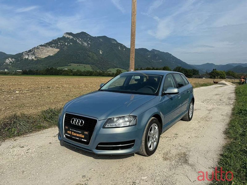 2011' Audi A3 photo #2