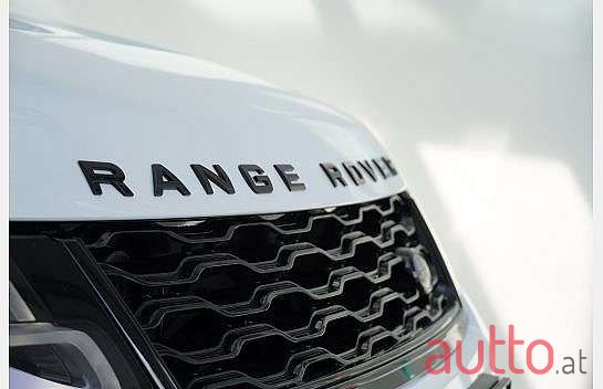 2018' Land Rover Range Rover Sport photo #5