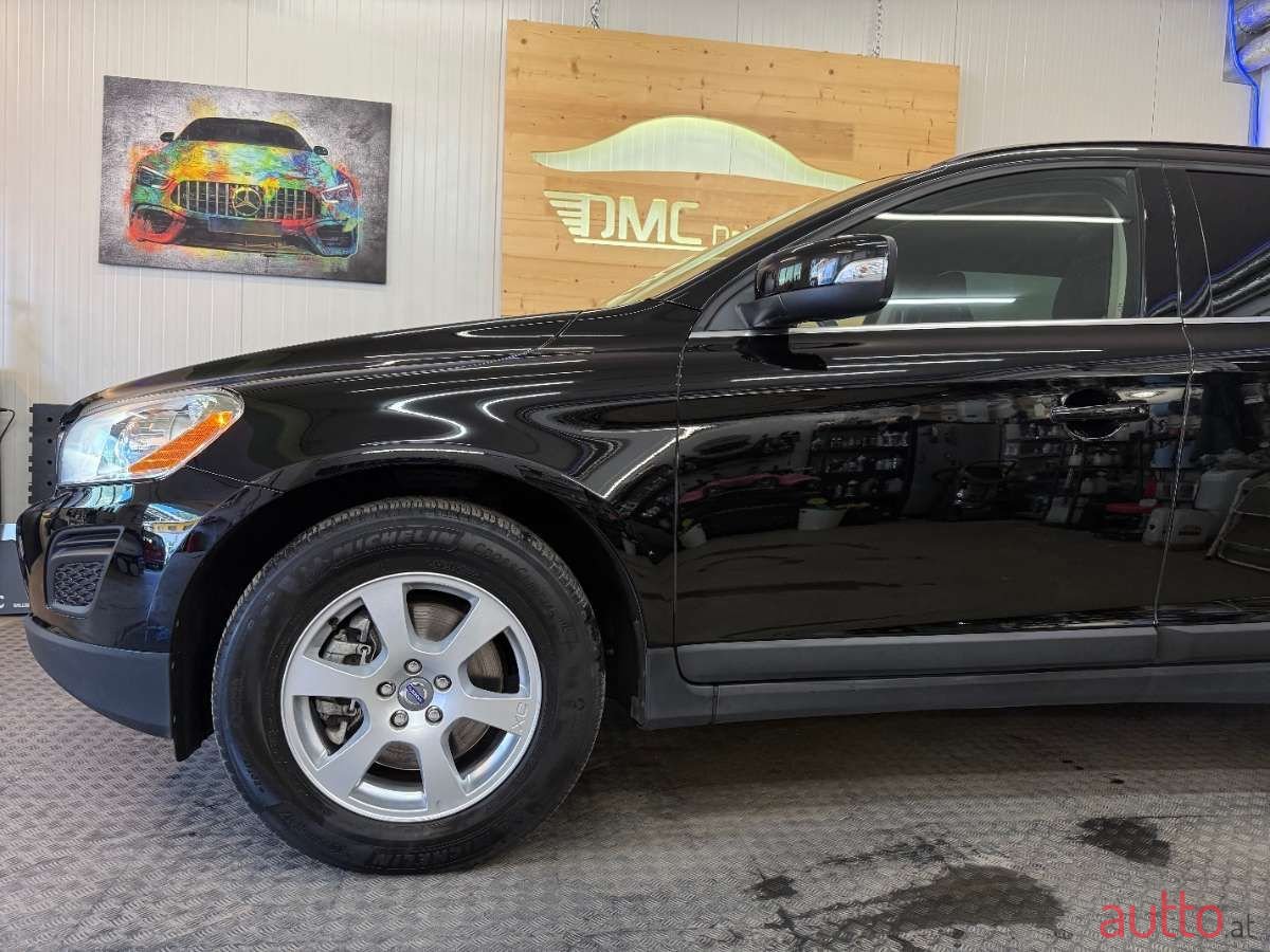 2012' Volvo XC60 photo #1