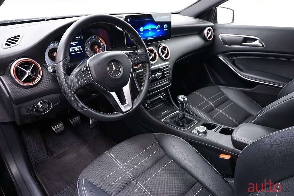 2013' Mercedes-Benz A-Klasse photo #5