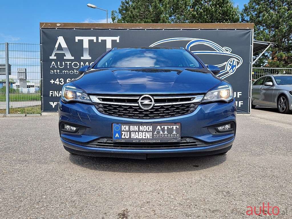 2016' Opel Astra photo #2