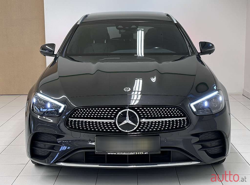 2020' Mercedes-Benz E-Klasse photo #3