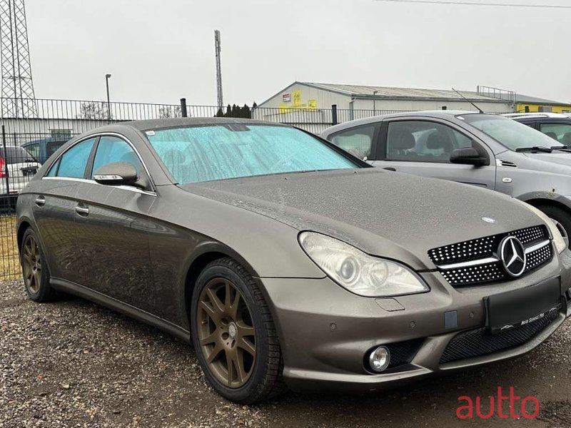 2005' Mercedes-Benz Cls-Klasse photo #3