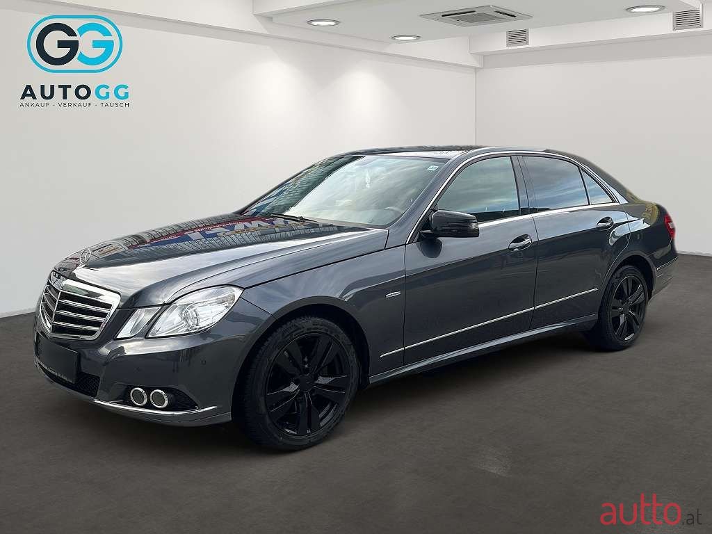 2010' Mercedes-Benz E-Klasse photo #1