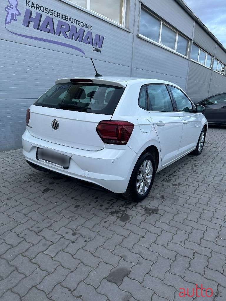 2019' Volkswagen Polo photo #3