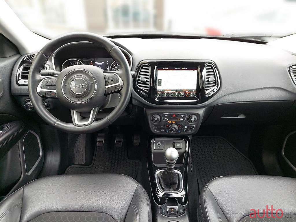 2019' Jeep Compass photo #4