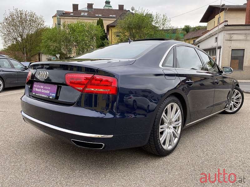 2011' Audi A8 photo #3
