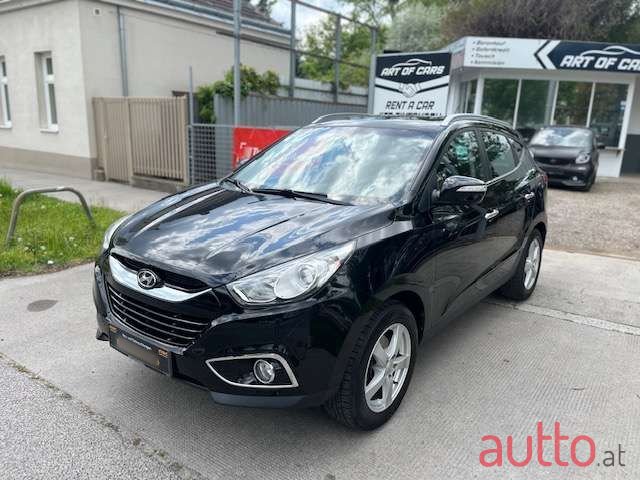 2011' Hyundai ix35 photo #1