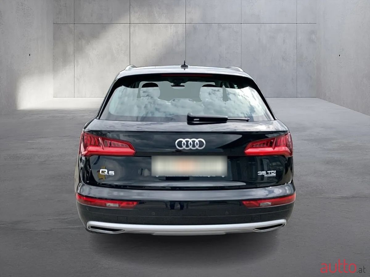 2020' Audi Q5 photo #4