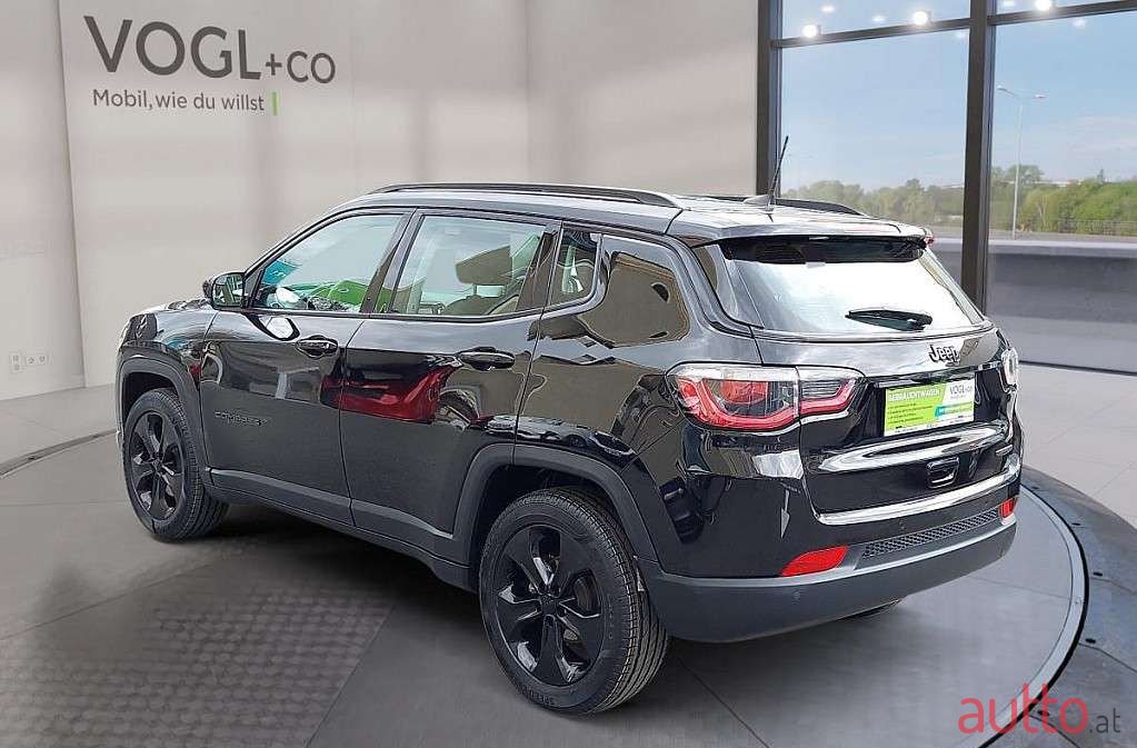 2019' Jeep Compass photo #3