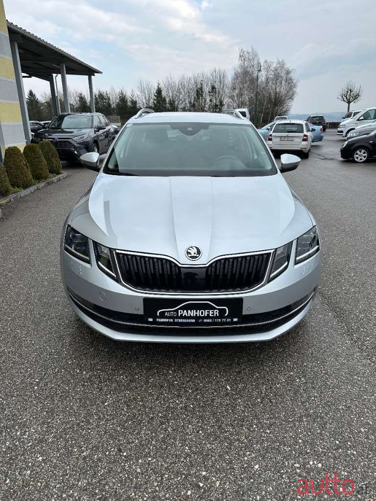 2019' Skoda Octavia photo #3