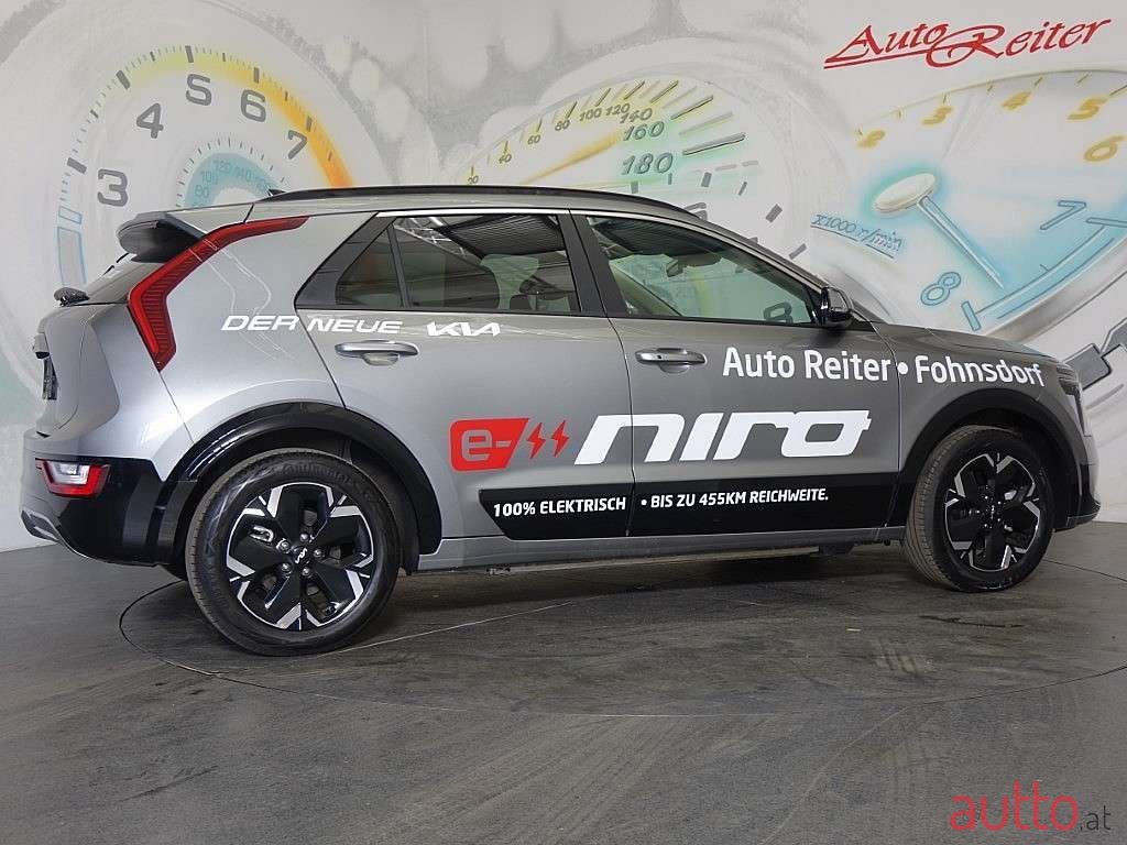 2022' Kia Niro photo #2