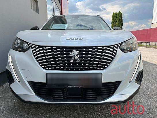 2023' Peugeot 2008 photo #4