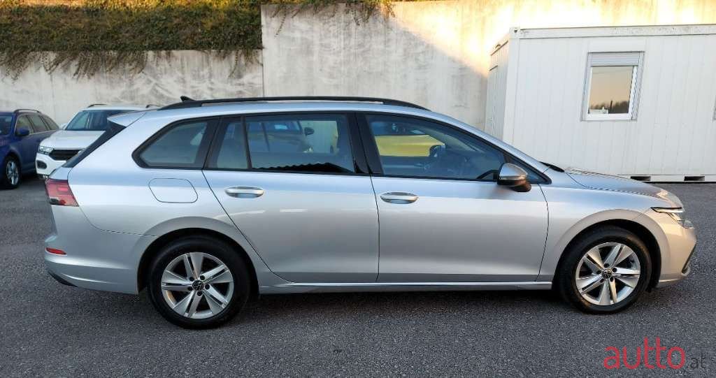 2021' Volkswagen Golf photo #5