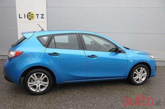 2009' Mazda Mazda3 photo #1