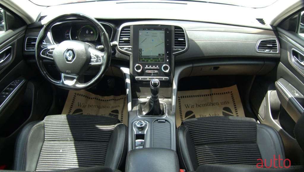 2017' Renault Talisman photo #2