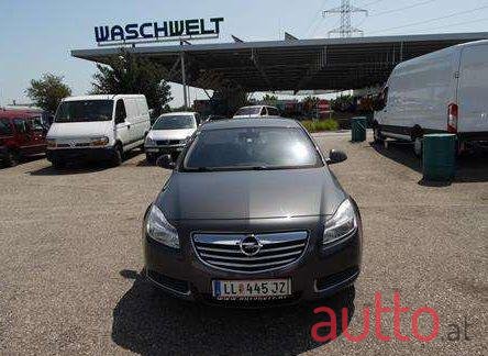 2009' Opel Insignia photo #1